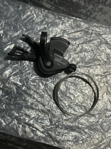 Alavanca Shimano Deore M5100 Direito 11v C/ Abraçadeira