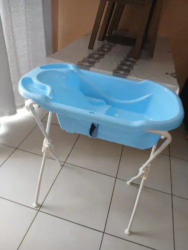 Vendo Kit Banheira + Suporte Tutti Baby Azul
