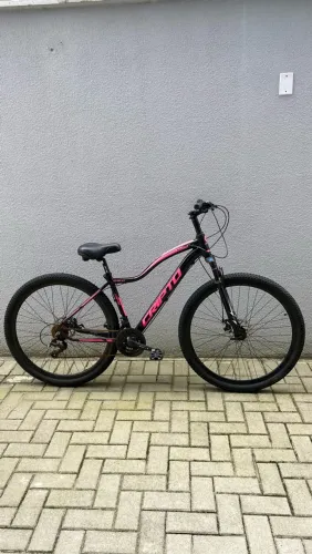 Bicicleta Seminova, acompanha cadeado