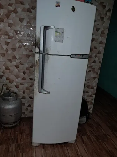 Geladeira usa falta bota gas