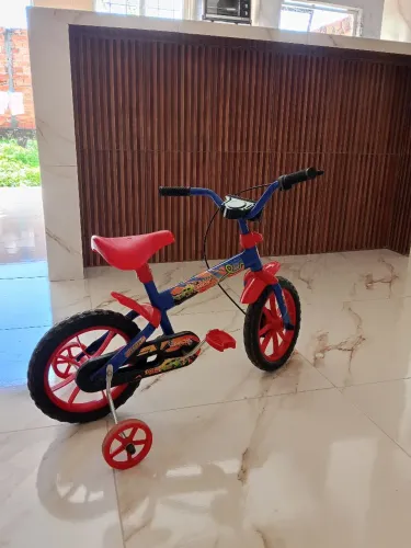 Vendo bicicleta infantil aro 12 