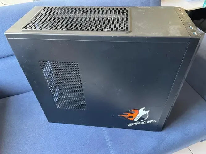 Gabinete Gamer Torre Preto Conservado Ótimo Estado