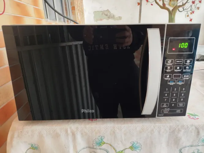 Microondas Philco Espelhado,26 lts,110 volts, entrego e dou garantia
