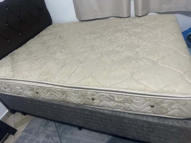 Cama Box + colchão