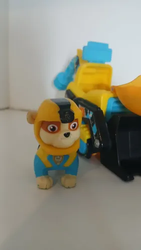 Patrulha Canina Carro e Rainbow
