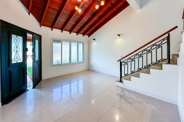 Casa a venda no Swiss Park com 5 suites