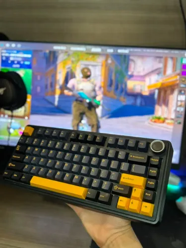 Teclado Aula F75