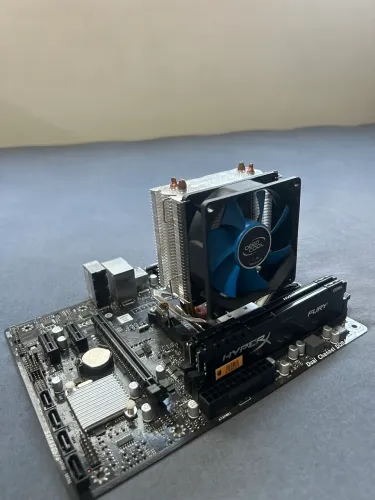 Kit Placa Mae Biostar Ryzen 5 e Memoria Hyper X