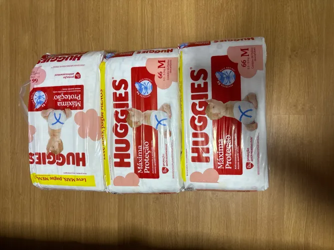 Troco fraldas Huggies M por G ou vendo 