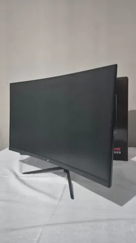Monitor Gamer Super Frame 23,6 Curvo