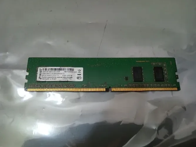 Memória DDR4 4GB para computador
