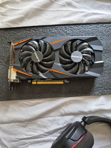 Placa de vídeo GTX 1060 6gb Gigabyte - Excelente Estado