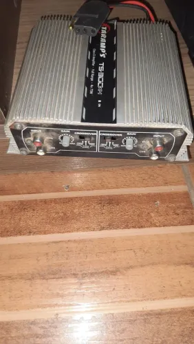 vende se modelo com caixa de shom..