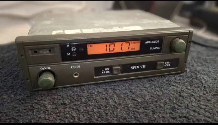 Rádio Retro automotivo