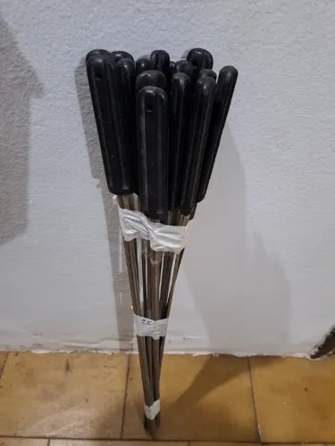 Kit espeto espada 760 cm com 15 espetos em inox. (Ótimo estado) Marca Jacques e Cia / São