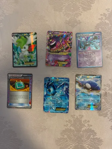 Cartas pokémon sortidas