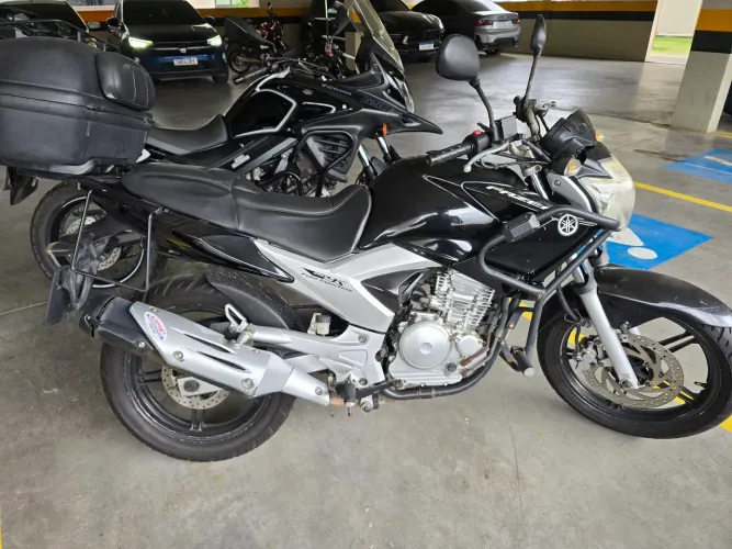 Vendo Yamaha YS Fazer 250 Blueflex 2012