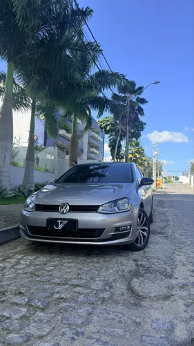 Volkswagen Golf Comfortline 1.0 TSI Total Flex Mec. 2017