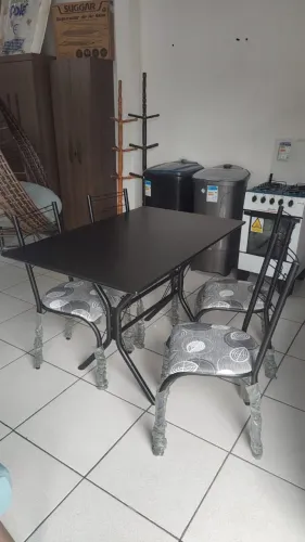Mesa de cozinha 4 lugares 1,20cm pronta entrega na cor preta