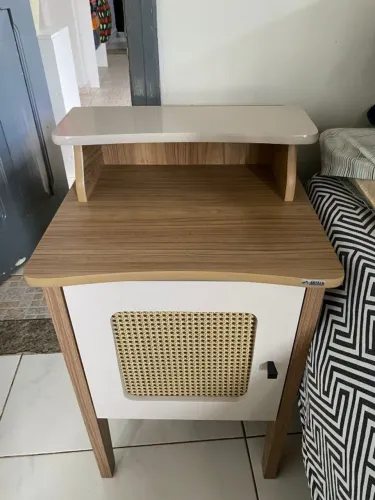 Mesa de cabeceira