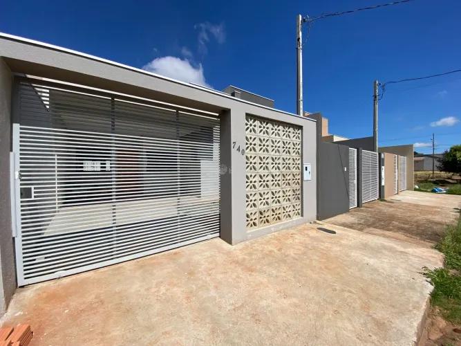 CASA NOVA À VENDA NO JARDIM PARANÁ EM ARAPONGAS.