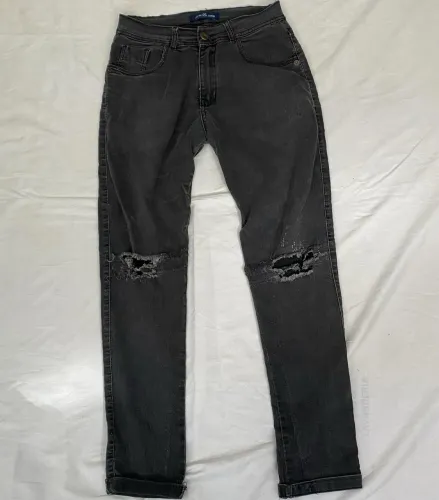 calça jeans rasgada john & john