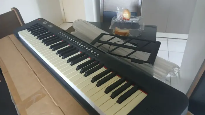 Teclado Musical Waldman ClassTone WTS-100 (61 Teclas)- Para iniciantes. ( SEMI-NOVO)