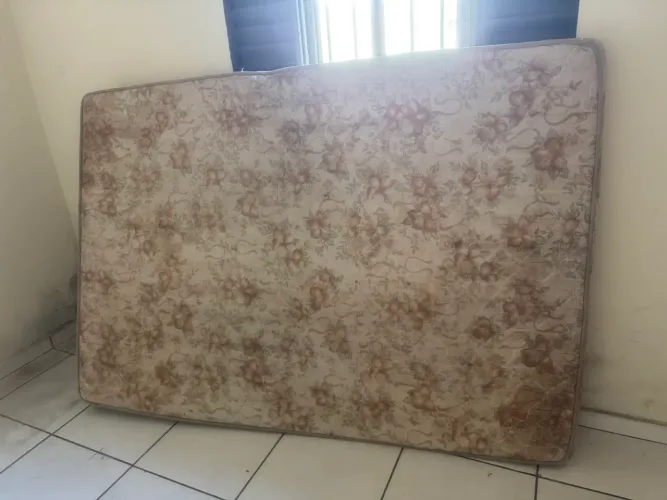 Colchão de casal 