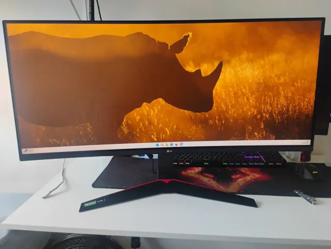 Monitor Ultrawide Curvo 144hz LG