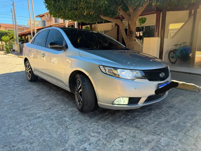 Kia Motors Cerato 1.6 16V Aut. 2011