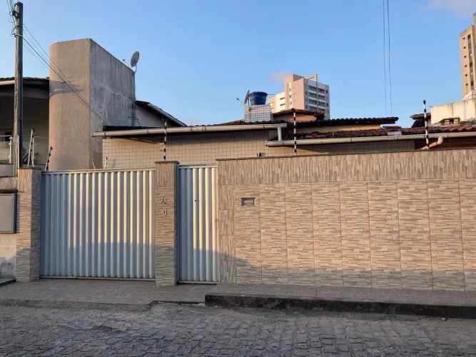 Oportunidade!! Casa 4/4 Sendo 02 Suites em Nova Parnamirim