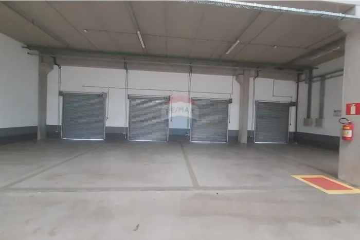Locação Galpão em condomínio, bairro: Santa Cruz, Juiz de Fora/MG