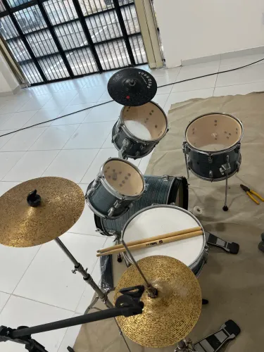 Bateria NOAH vendo ou troco ou alugo