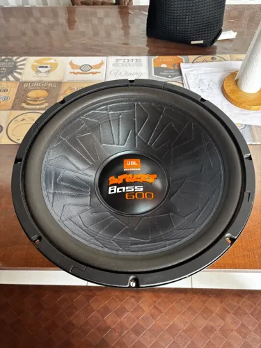 Alto falante JBL Street Bass 600