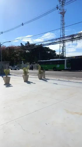 Galpão 400m2 novo em Vargem Pequena com pé direito alto - Centro de Vargem