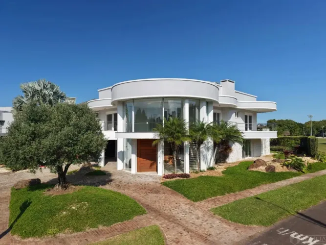 Casa Atlantida Ilhas Park em Atlântida - 5 suítes com piscina REF: 6572