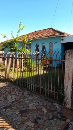 CASA em alvenaria - 3 quartos - Região central - Próximo a antiga rodoviária