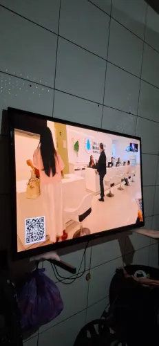 Vende-se Tv Samsung 43 polegada não é smart, está funcionando perfeitamente! 