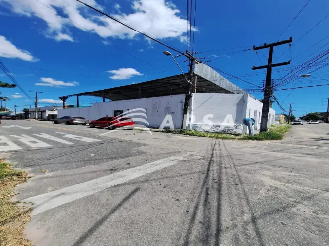 GALPÃO PARA LOCAÇÃO NA AEROLÂNDIA COM 600M² 1 ESCRITÓRIO, 1 BANHEIRO, LOCALIZAÇÃO ESTRATÉG