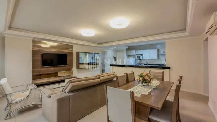 Apartamento mobiliado com 3 dormitórios para locação
