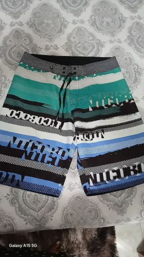 Bermudas todas originais,e pouco usada.