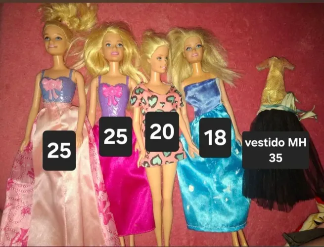 Barbies diversas