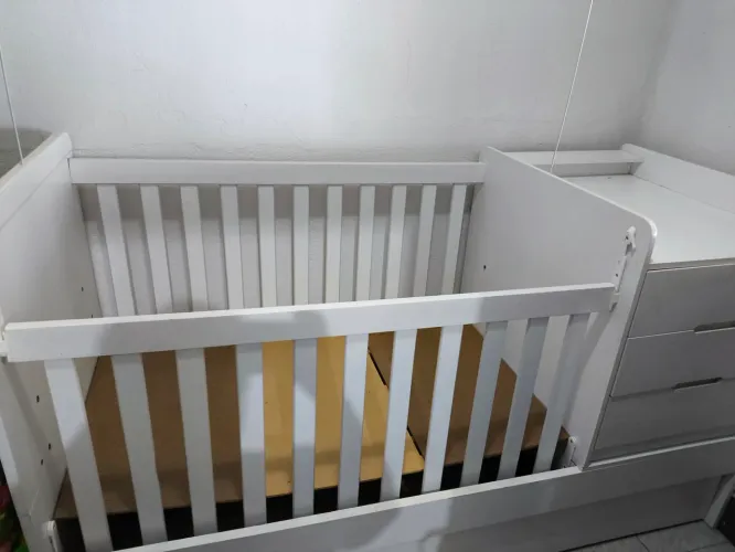 Vendo berço com colchão