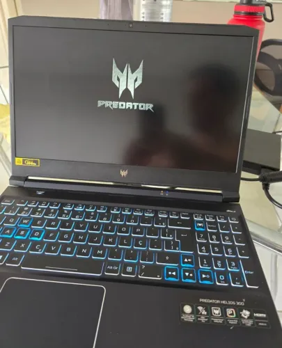 Predator Hélios 300