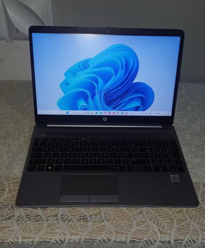 Notebook HP G8 SSD M2256GB 8GB RAM WINDOWS 11