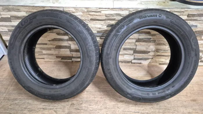 Vendo pneus 175/65 R14