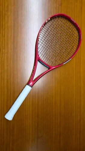 Raquete de tenis yonex vcore 95 2026