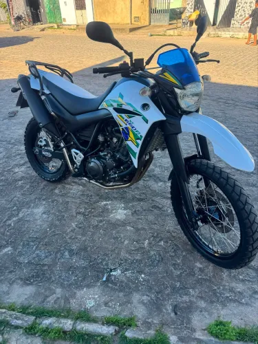 Xt 660