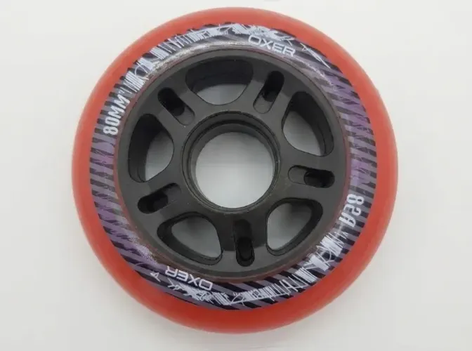 Kit com 4 rodas de 80 mm e dureza 82a marca oxer nova e sem uso