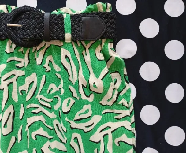 saia midi verde e branca G
